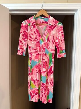 Rare Lilly Pulitzer Dress in Hotty Pink First Impressions, Size Small.